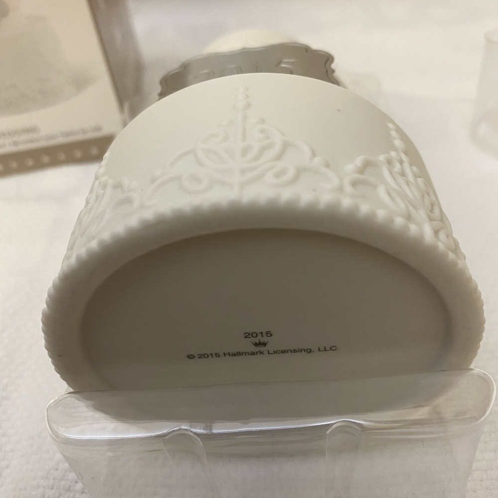 Hallmark Keepsake WEDDING Christmas Tree Ornament NIP - Picture 3 of 8